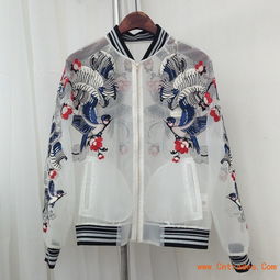 高檔女裝加工廠(chǎng)的獨(dú)特魅力 匠心打造服飾之美